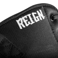 Reign V3 HT - Black/White